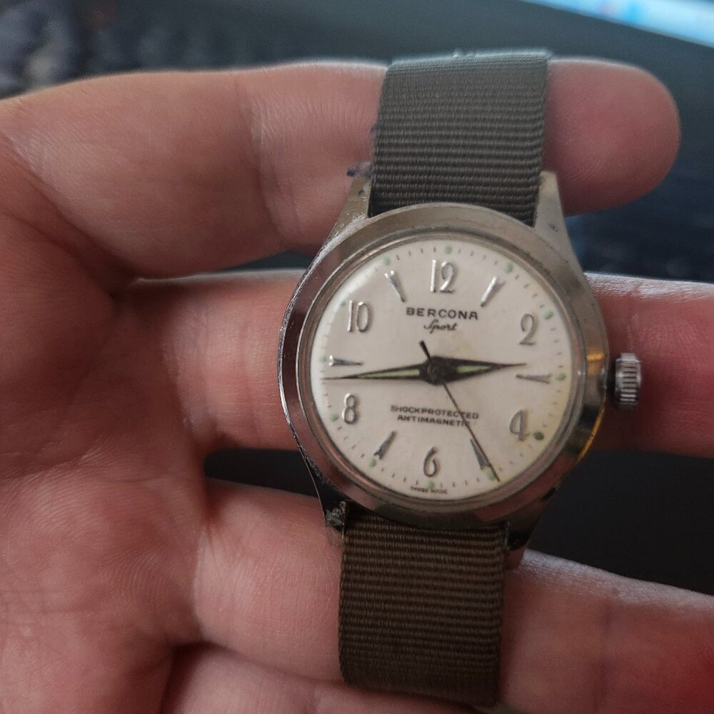 Pre-owed Bercona sports watch